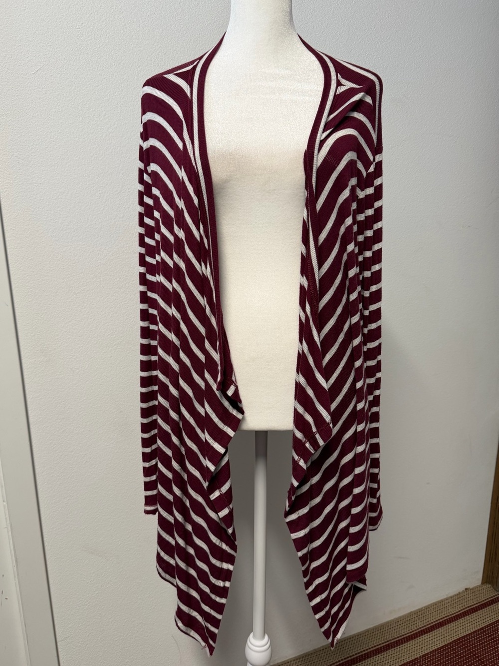 SO Red & White Striped Open Front Drape Cardigan Size Large